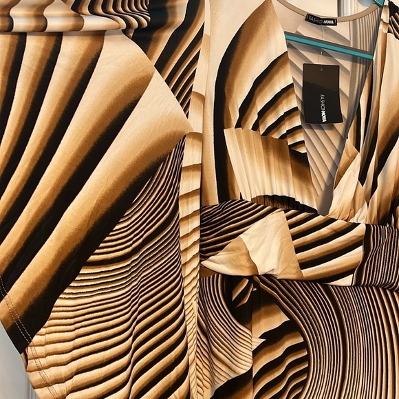 🤎FASHION NOVA 🤎 SEXY!!!! Nothing To Hide Mini Dress - Brown/Combo - Picture 7 of 7